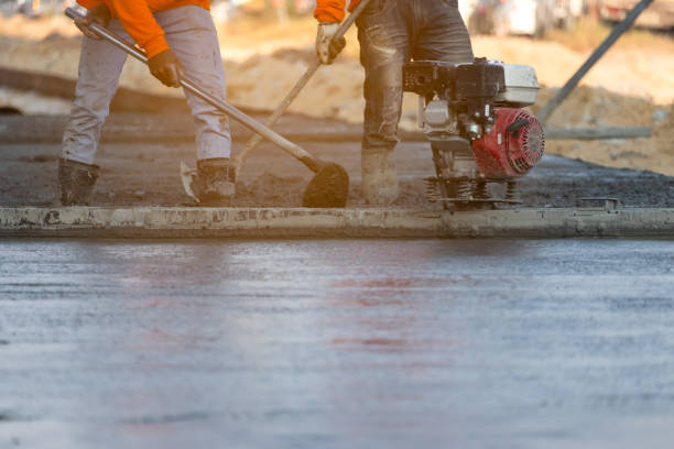 Best Concrete Driveway Installation  in Fort Riley, KS